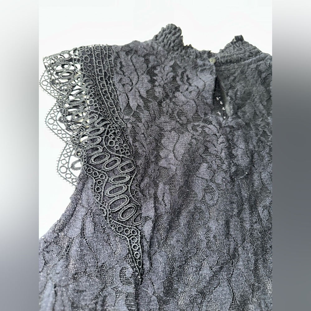 🔴Cable & Gauge Black Ruffled Lace Blouse Size XL - Picture 5 of 12